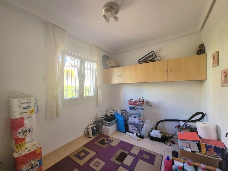 3 Schlafzimmer Stadthaus zu verkaufen