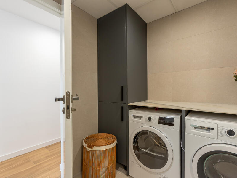 4 спальная комната вилла продается