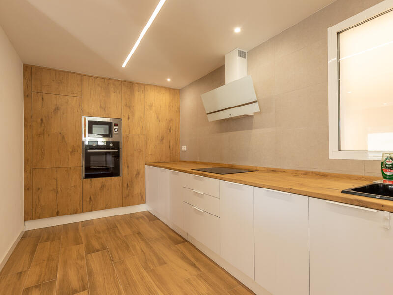 4 спальная комната вилла продается