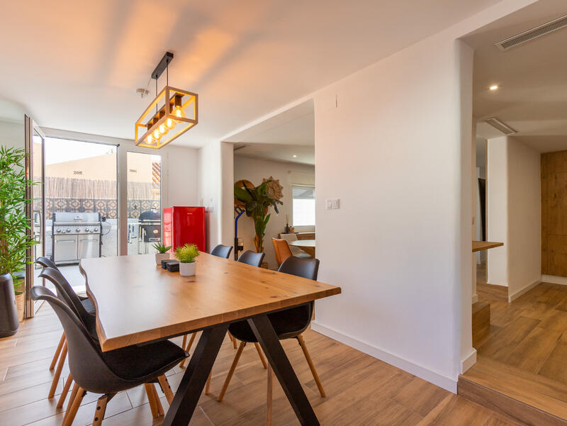 4 спальная комната вилла продается