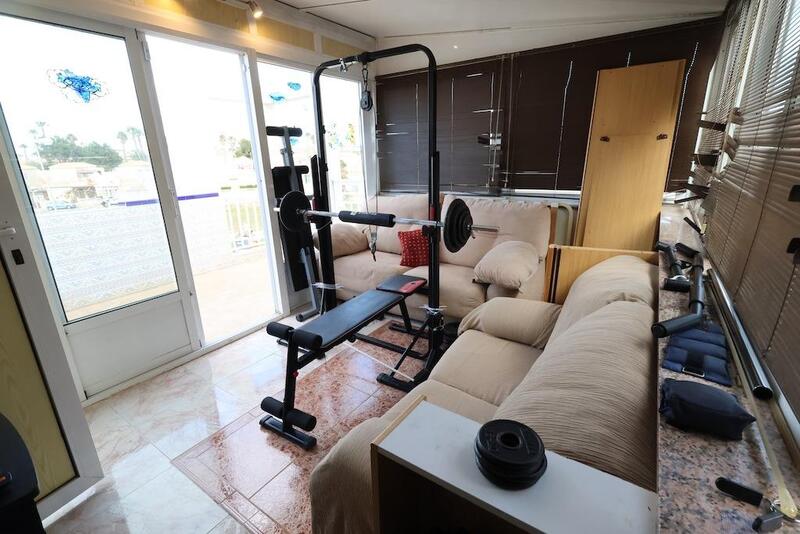 3 slaapkamer Gezinswoning Te koop