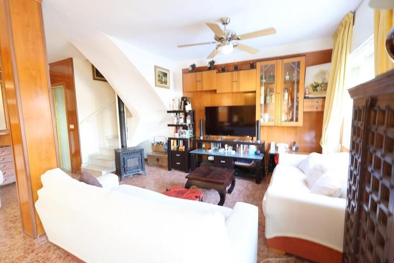 3 slaapkamer Gezinswoning Te koop