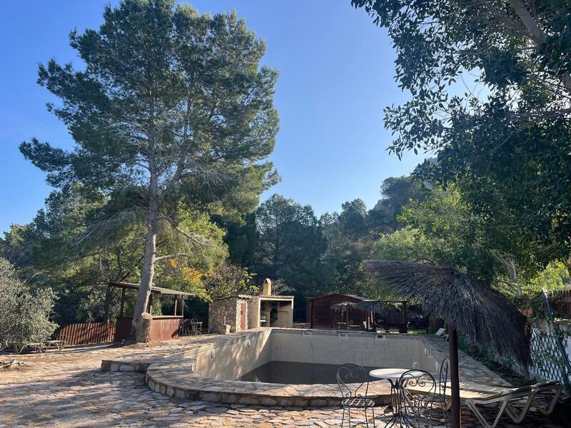 3 soveværelse Landsted til salg