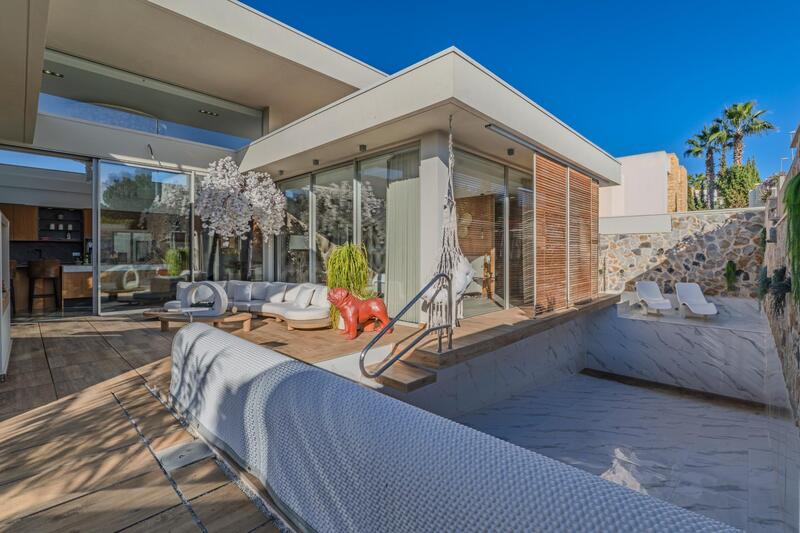 4 Schlafzimmer Villa zu verkaufen