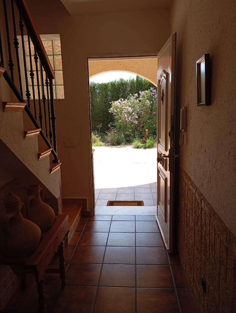 5 bedroom Villa for sale