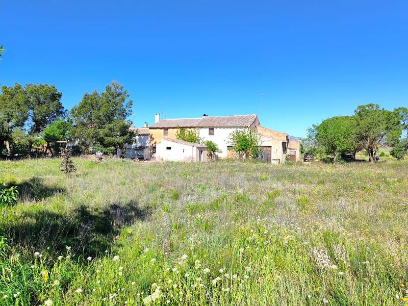 Lantställe till salu i Yecla, Murcia