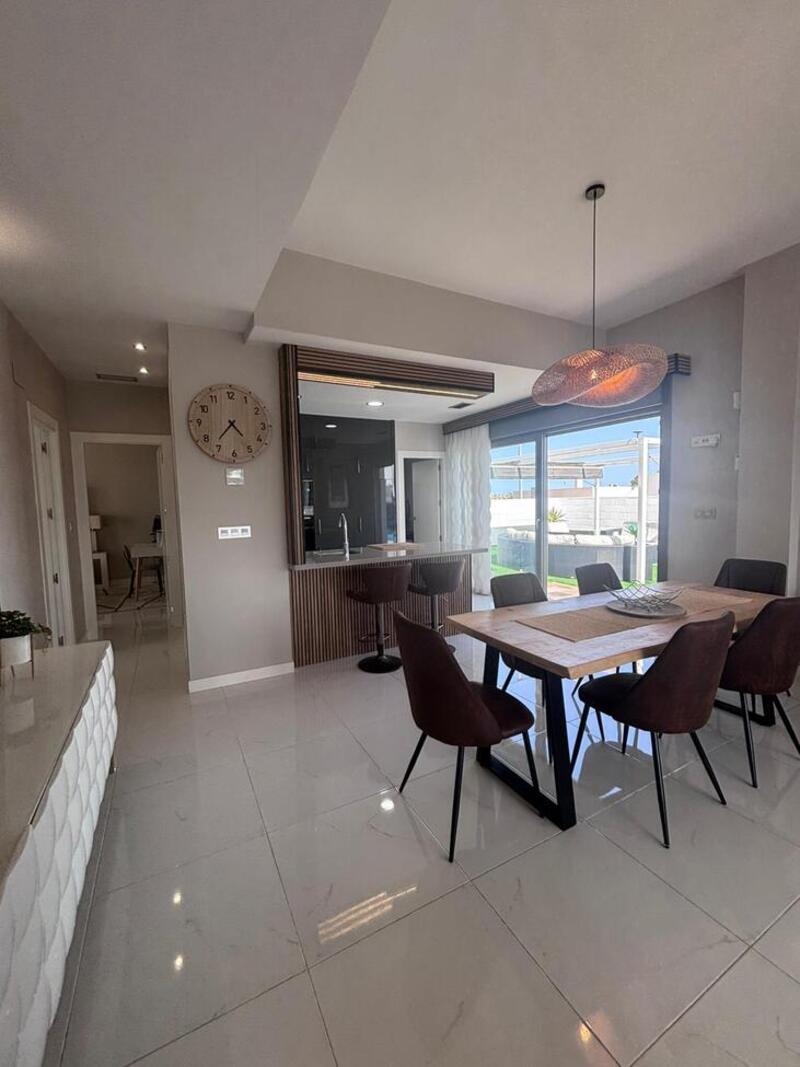 5 bedroom Villa for sale