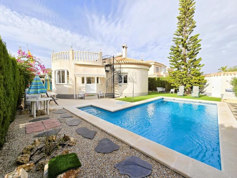 Villa for sale in Orihuela Costa, Alicante