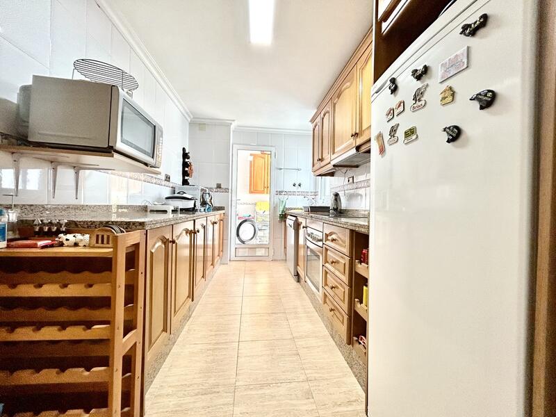 4 Schlafzimmer Appartement zu verkaufen