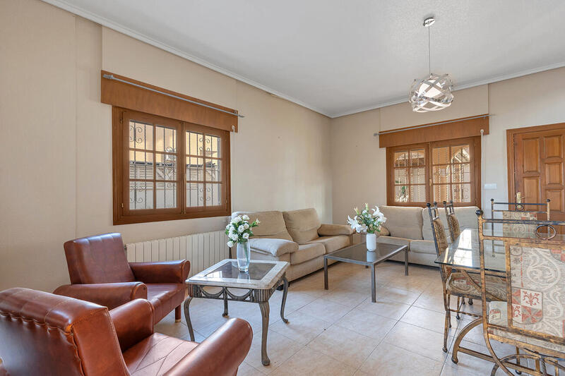 4 soveværelse Villa til salg