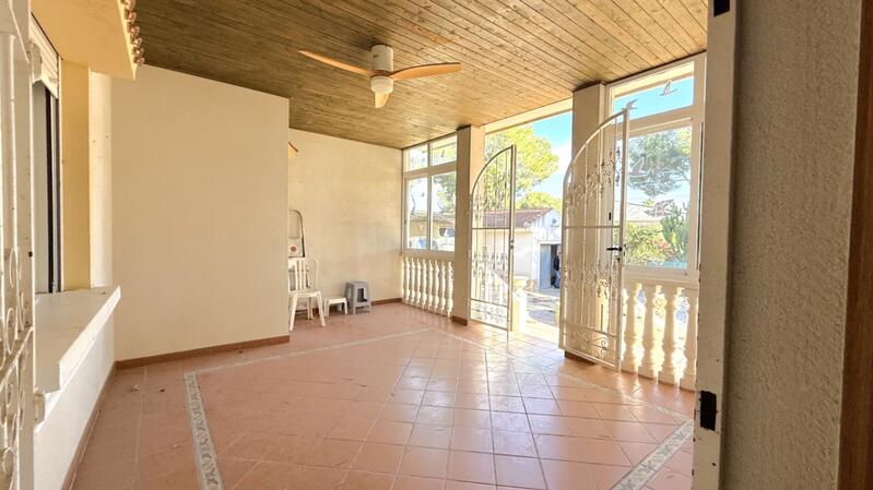 4 Cuarto Villa en venta