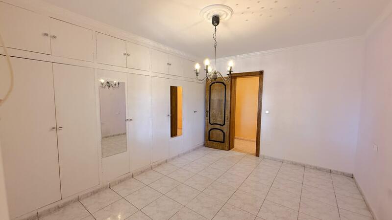 4 Cuarto Villa en venta