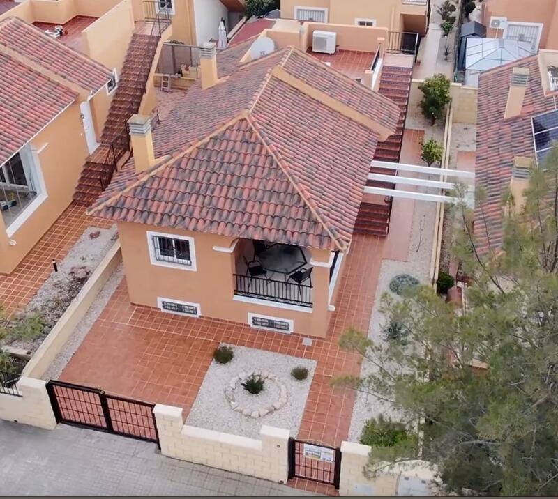 Villa for sale in La Romana, Alicante