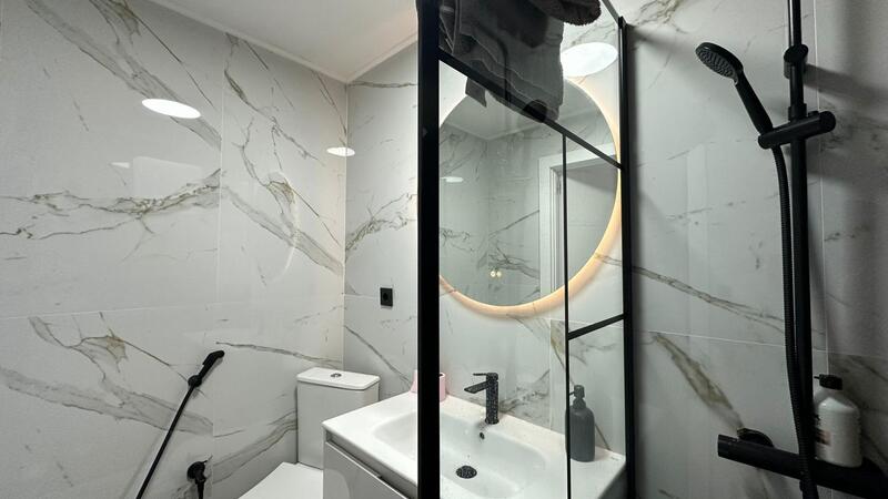 2 slaapkamer Appartement Te koop