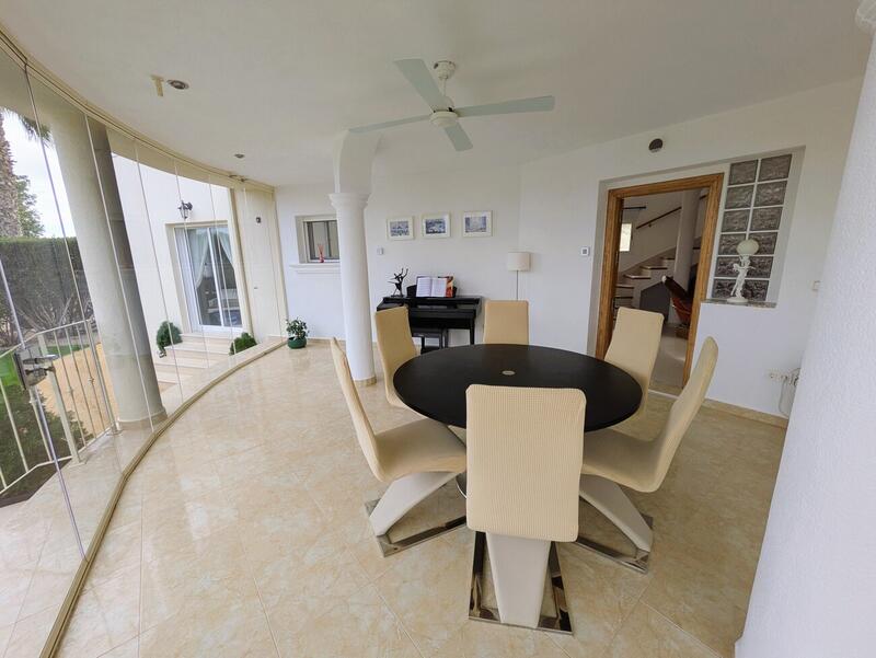 4 bedroom Villa for sale