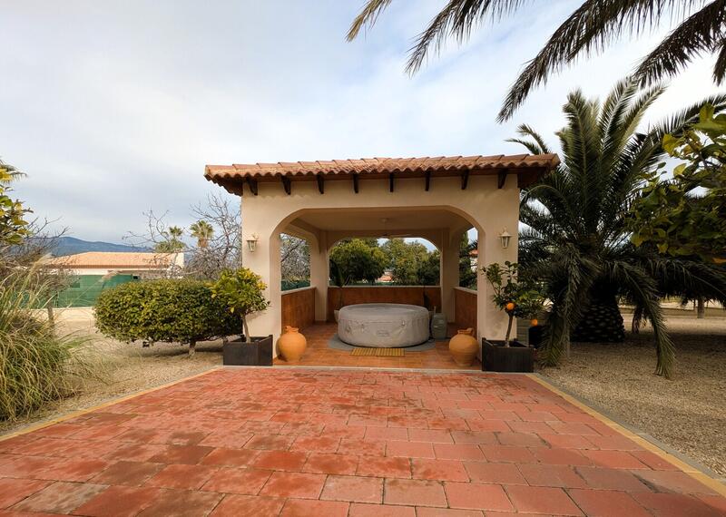 4 bedroom Villa for sale