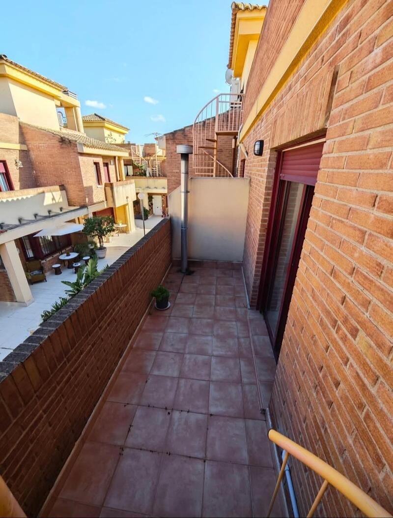 2 chambre Duplex à vendre
