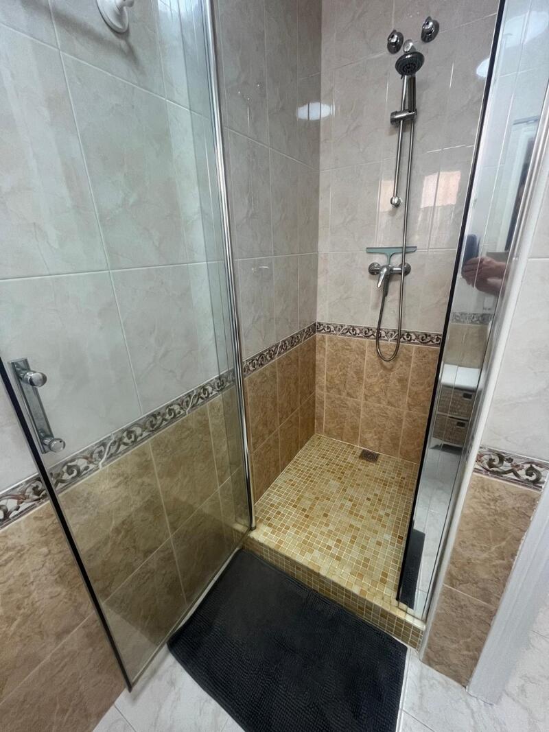 2 bedroom Townhouse for sale