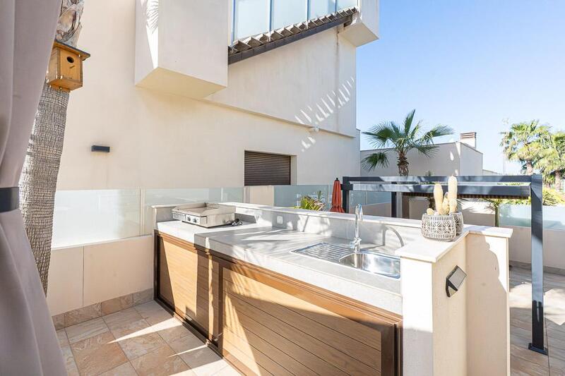 4 bedroom Villa for sale
