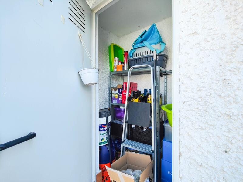 2 bedroom Townhouse for sale