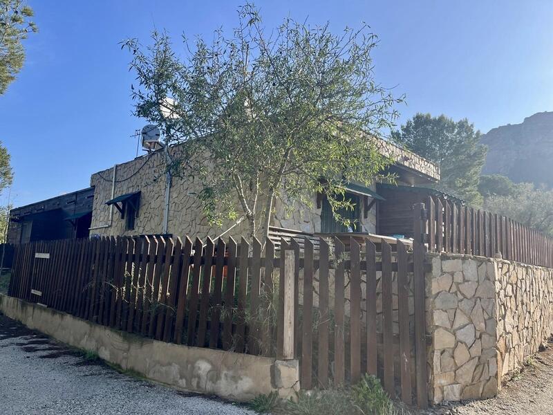 3 bedroom Country House for sale
