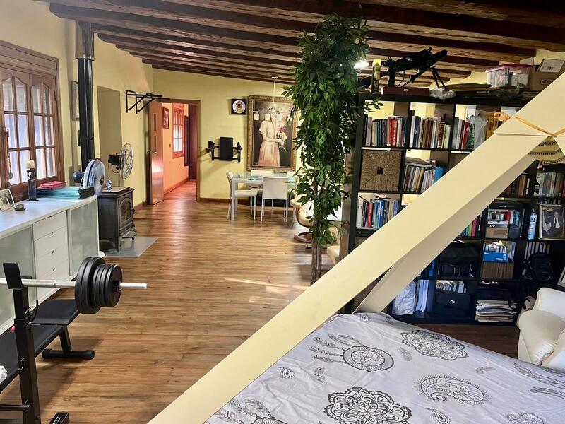 3 bedroom Country House for sale