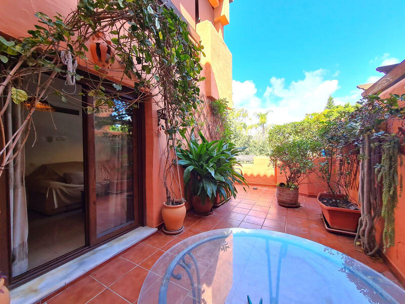Apartment for sale in Estepona, Málaga