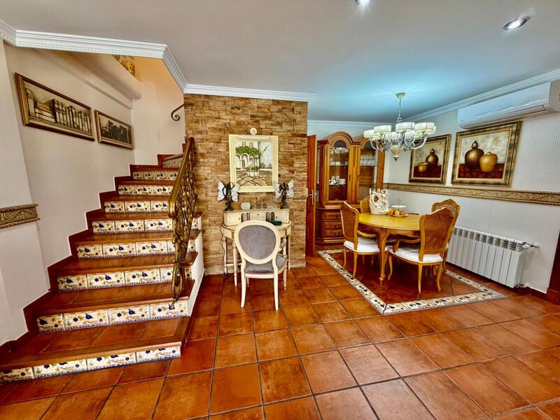 4 bedroom Country House for sale
