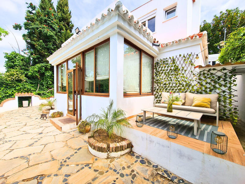 3 bedroom Country House for sale