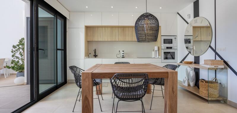 3 bedroom Townhouse for sale