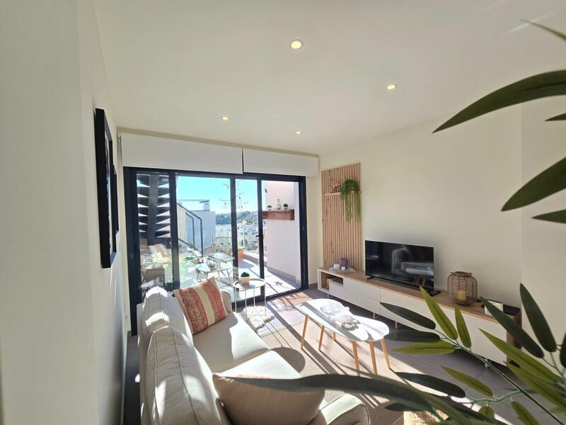 2 bedroom Apartment for sale