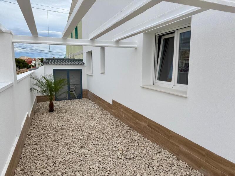 3 bedroom Country House for sale