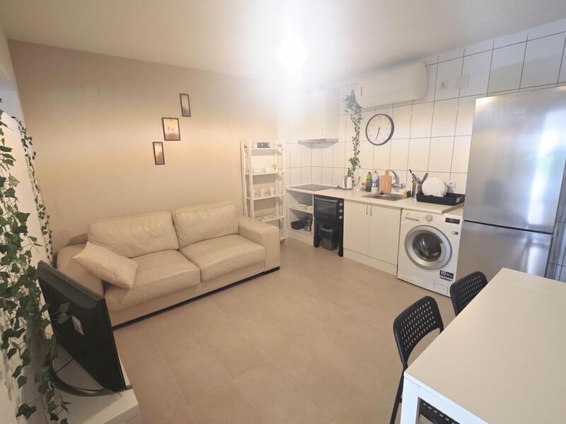 вилла продается в Torrevieja, Alicante