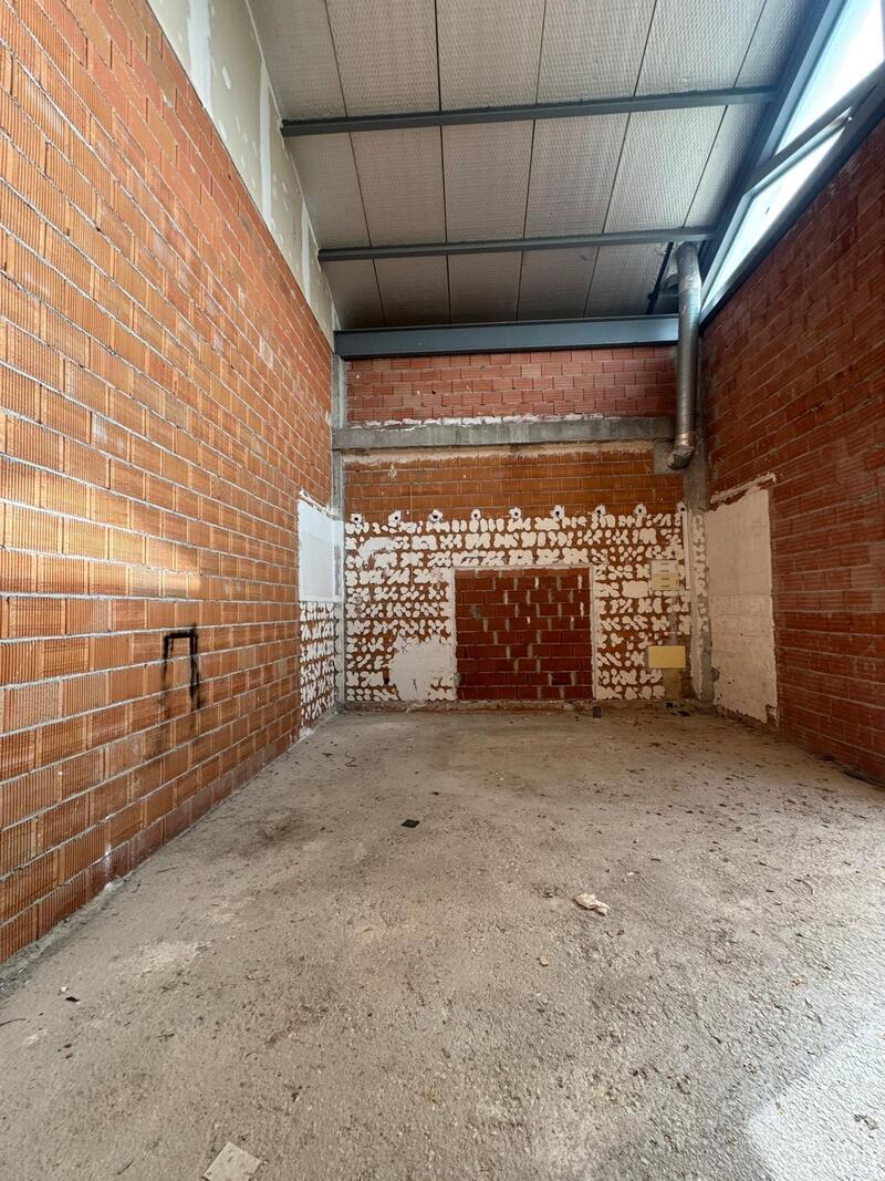 Forretningseiendom til salgs i Algorfa, Alicante