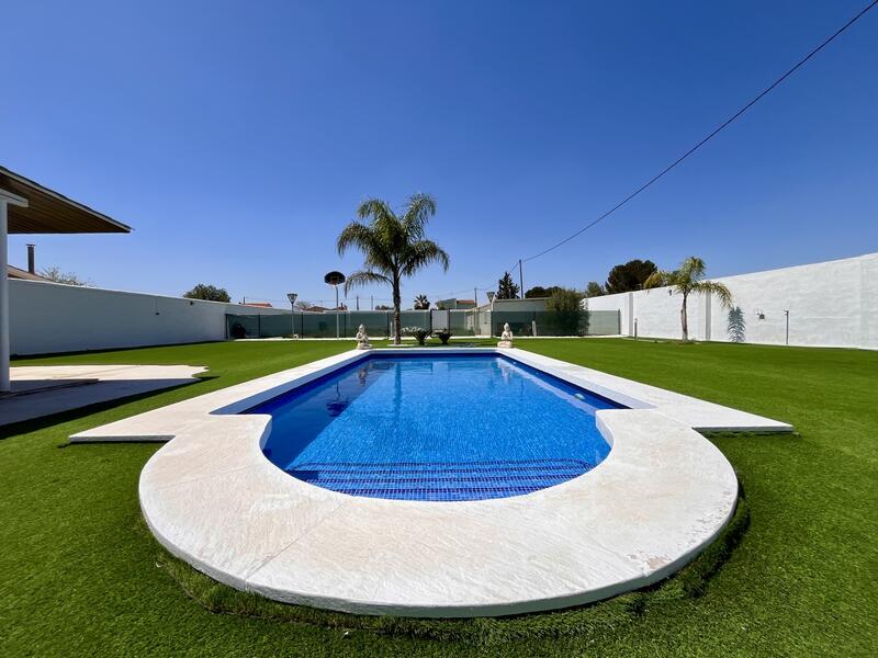 3 bedroom Country House for sale