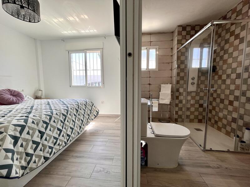 3 bedroom Country House for sale