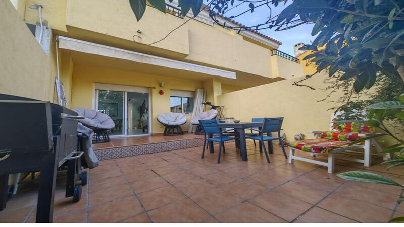 Townhouse for sale in Estepona, Málaga