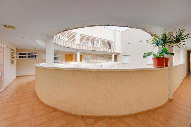 2 slaapkamer Appartement Te koop