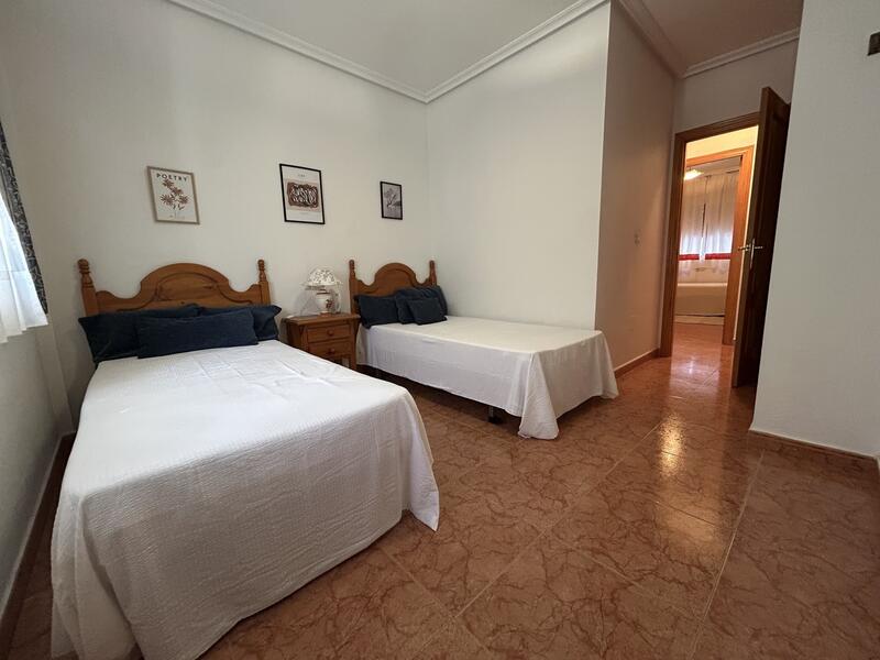 4 bedroom Townhouse for sale