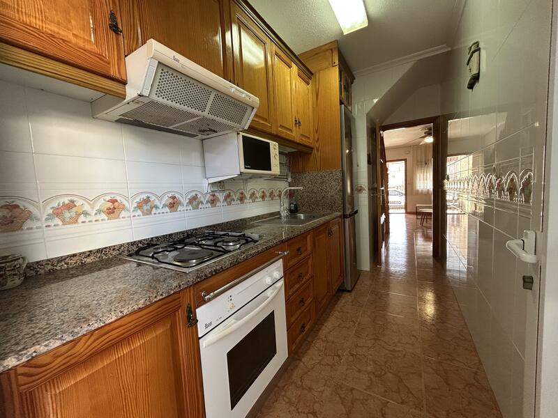 4 bedroom Townhouse for sale