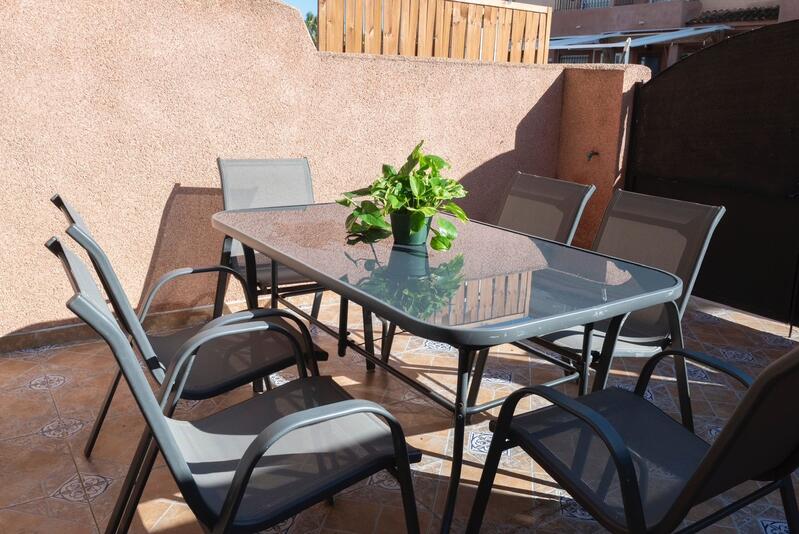 4 bedroom Townhouse for sale