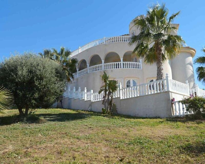 7 bedroom Villa for sale