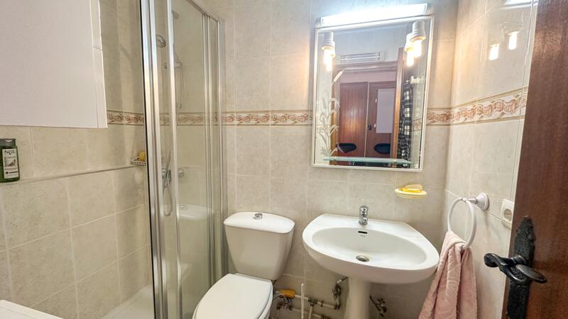 2 bedroom Townhouse for sale