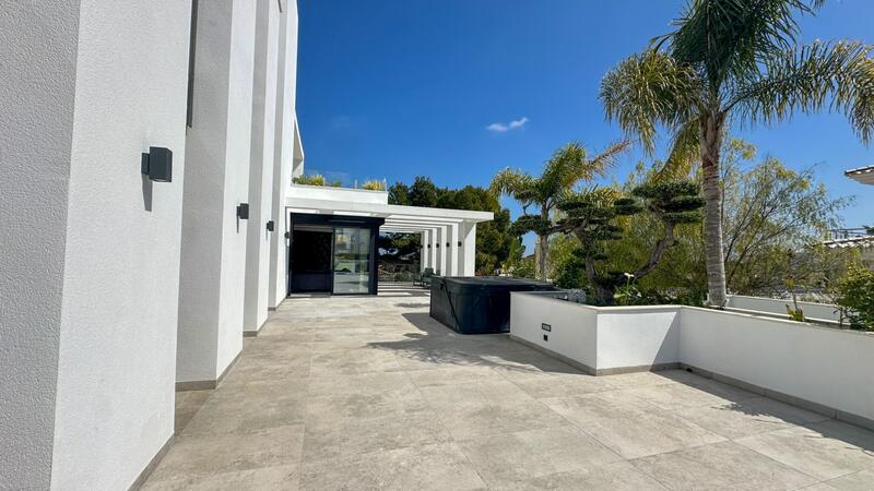 4 bedroom Villa for sale