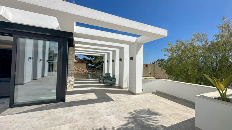 4 bedroom Villa for sale