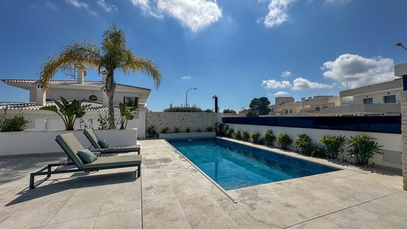 4 bedroom Villa for sale