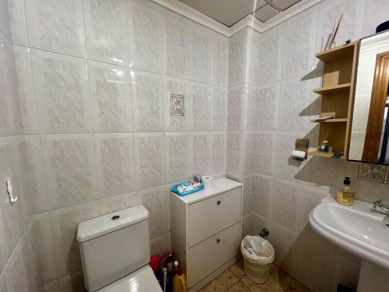 4 bedroom Apartment for sale