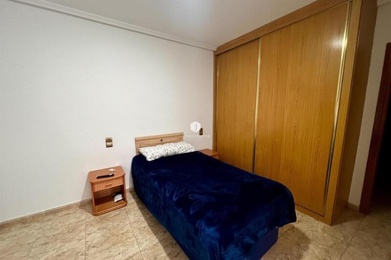 4 bedroom Apartment for sale