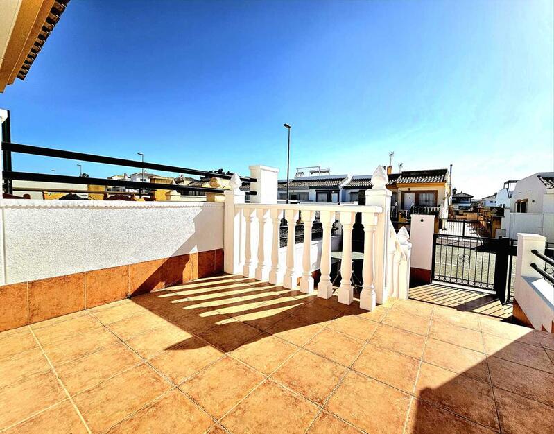 3 bedroom Townhouse for sale