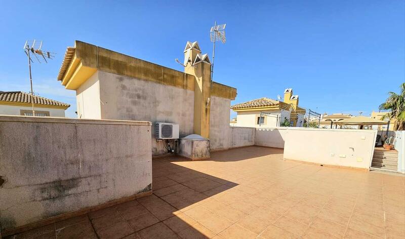 3 bedroom Townhouse for sale
